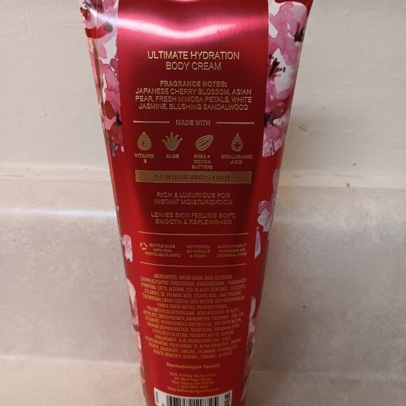 Bath and Body Works Japanese Cherry Blossom Body Cream 8 oz. - Picture 3 of 5